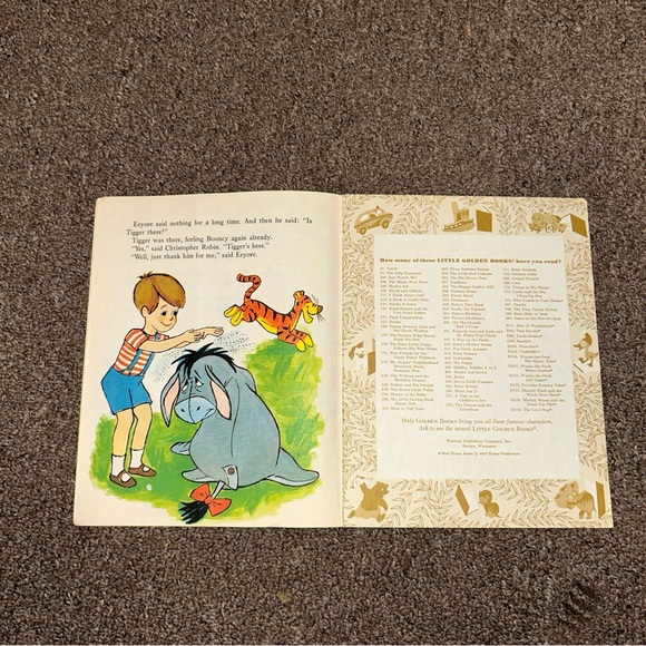 !!**KIDS BOOKS 4/$10**!! A Little Golden Book Winnie The Pooh And Tigger 1968 - Picture 6 of 7